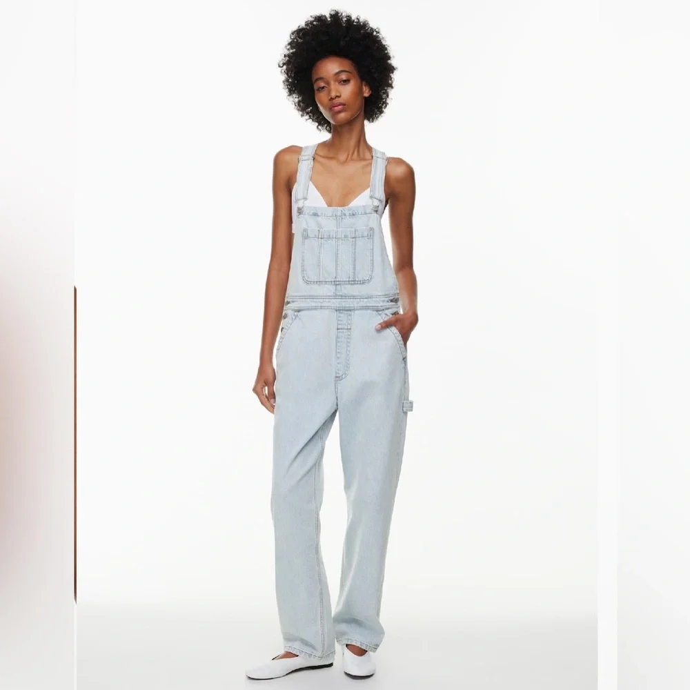 Denim Forum The '90s Vintage Baggy Overalls
Bleach Bleu Medium - Picture 2 of 7